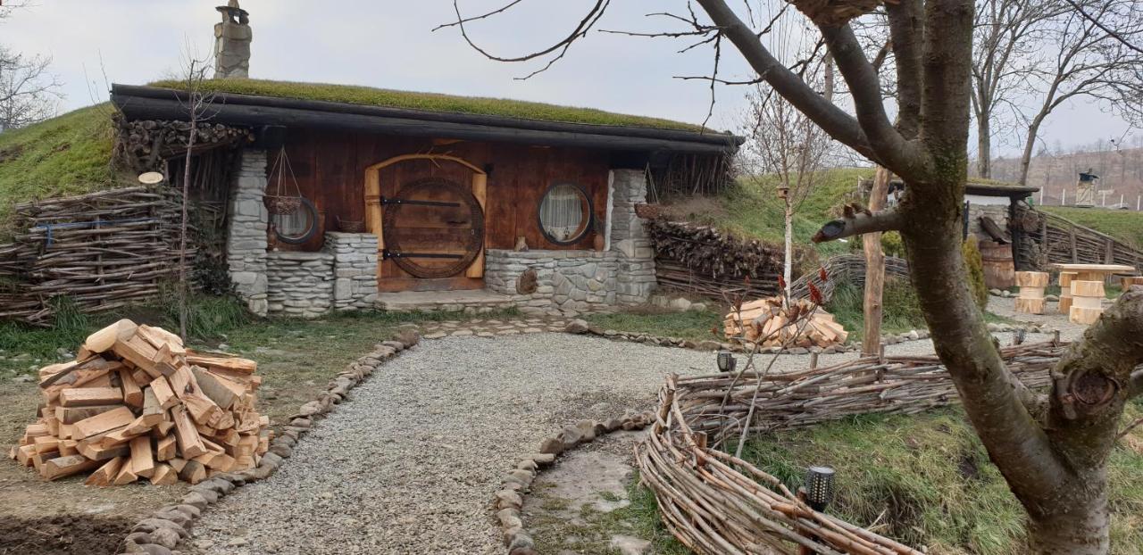 Hotel Valea Celor Doisprezece Piriu Dobreni Exterior foto