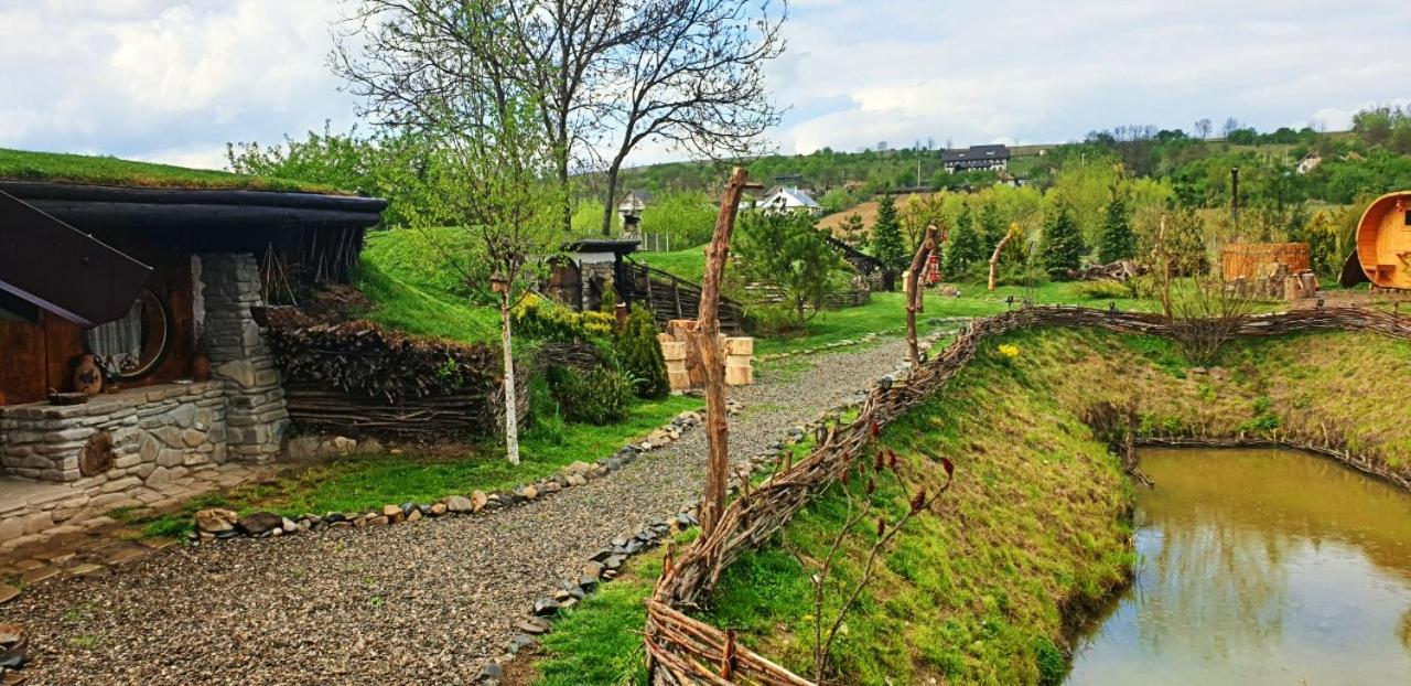 Hotel Valea Celor Doisprezece Piriu Dobreni Exterior foto